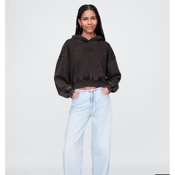 GAP Womens Crop Logo Hoodie Faded Black XSmall - Picture 2 of 14